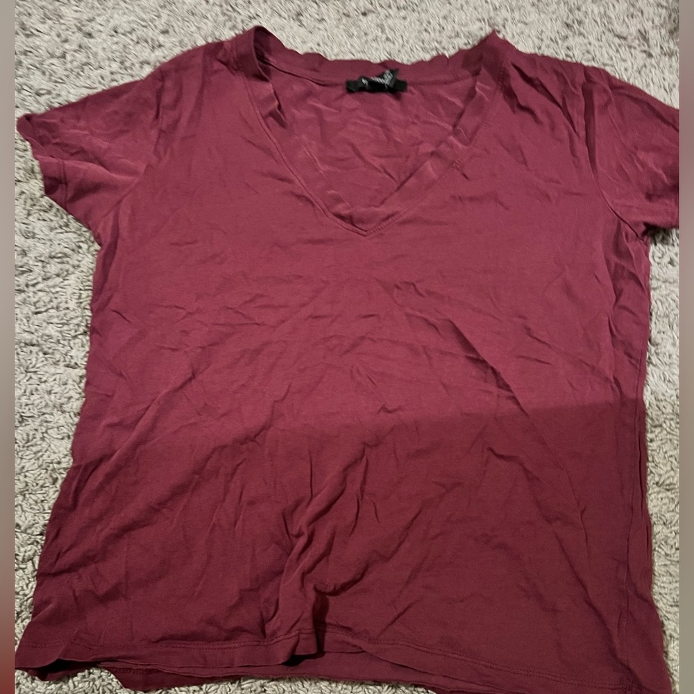 M burgundy T-Shirt